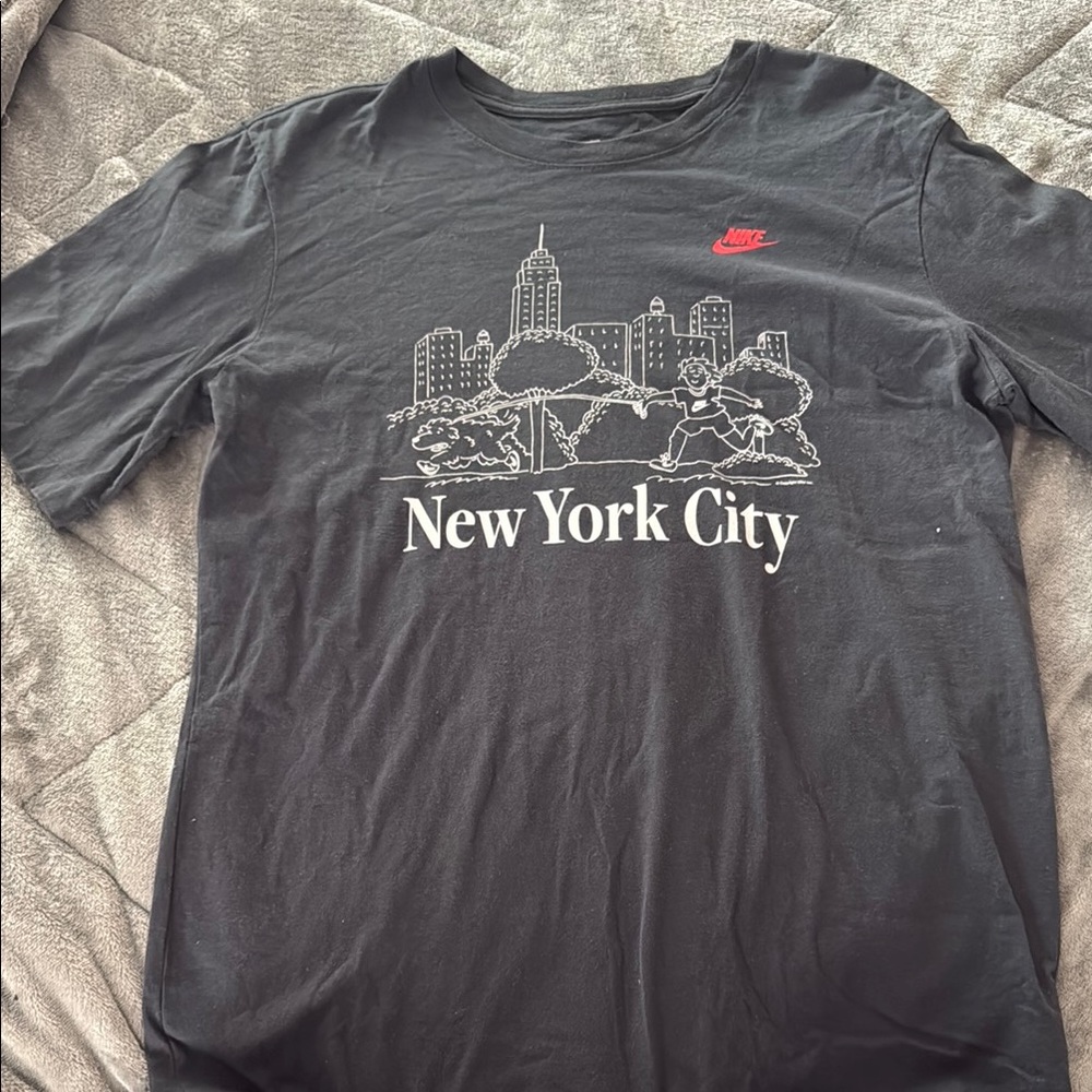 Nike Black and Red Short Sleeve Tee
